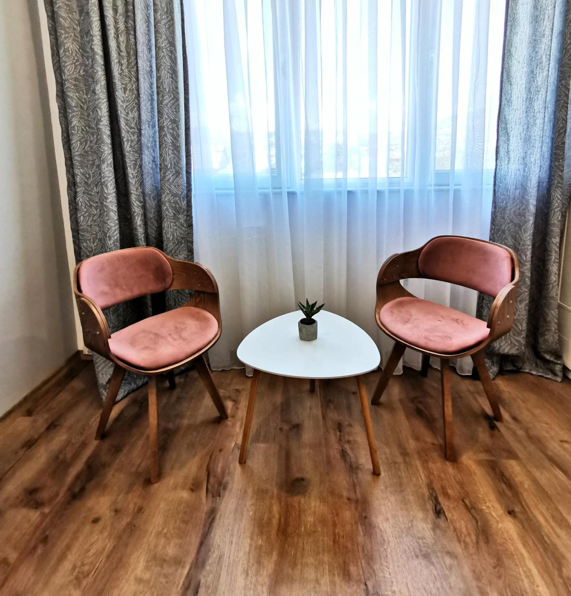 Guest Rooms Denicija Skopje Esterno foto